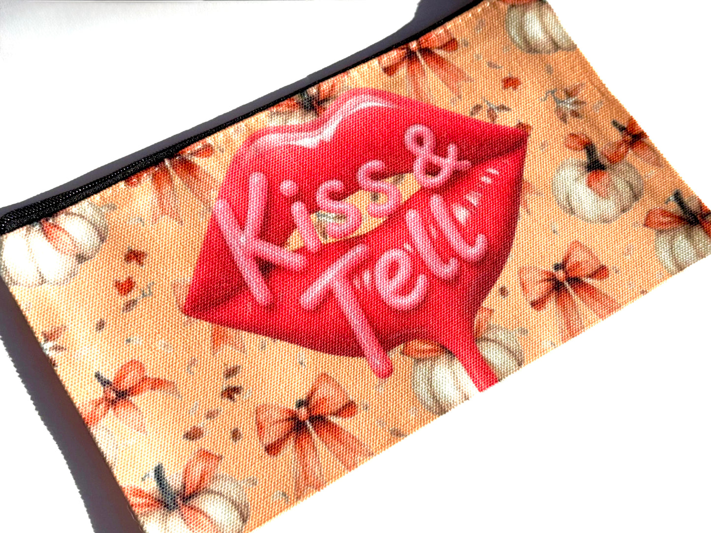 Cozy Bow Glow Makeup Bag